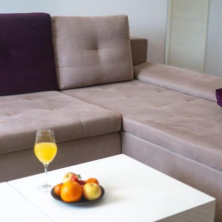 איווניצה Hotel Prezident מראה חיצוני תמונה